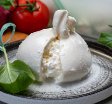Load image into Gallery viewer, Burrata 150-175g- CIAO
